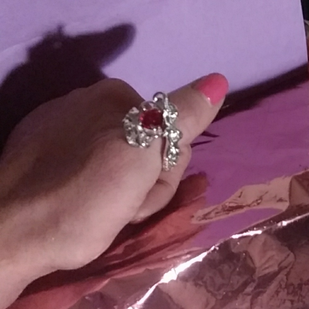 NWOT Mermaid Ring